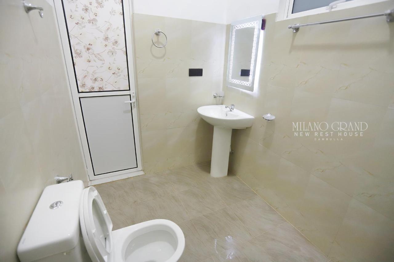 Hotel Milano Grand à Dambulla Extérieur photo