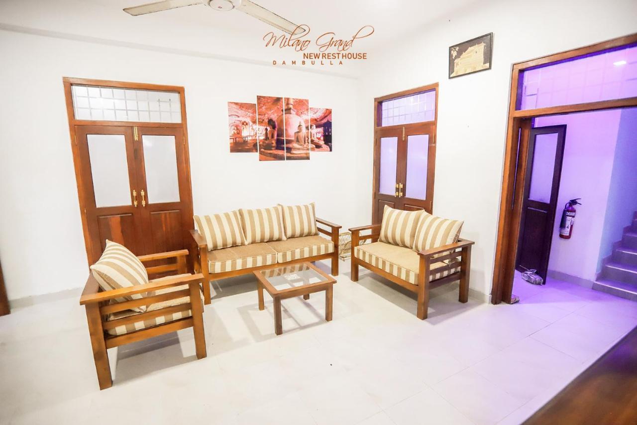Hotel Milano Grand à Dambulla Extérieur photo