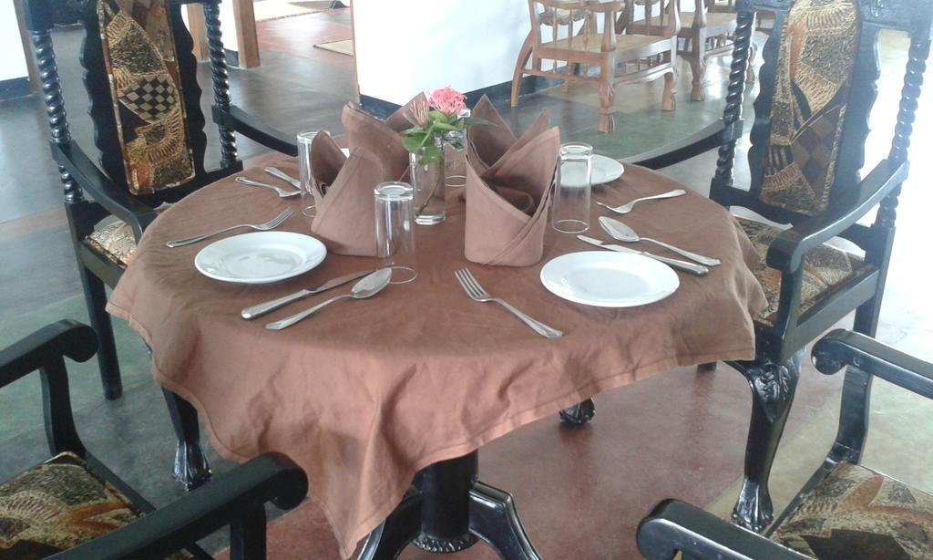 Hotel Milano Grand à Dambulla Extérieur photo