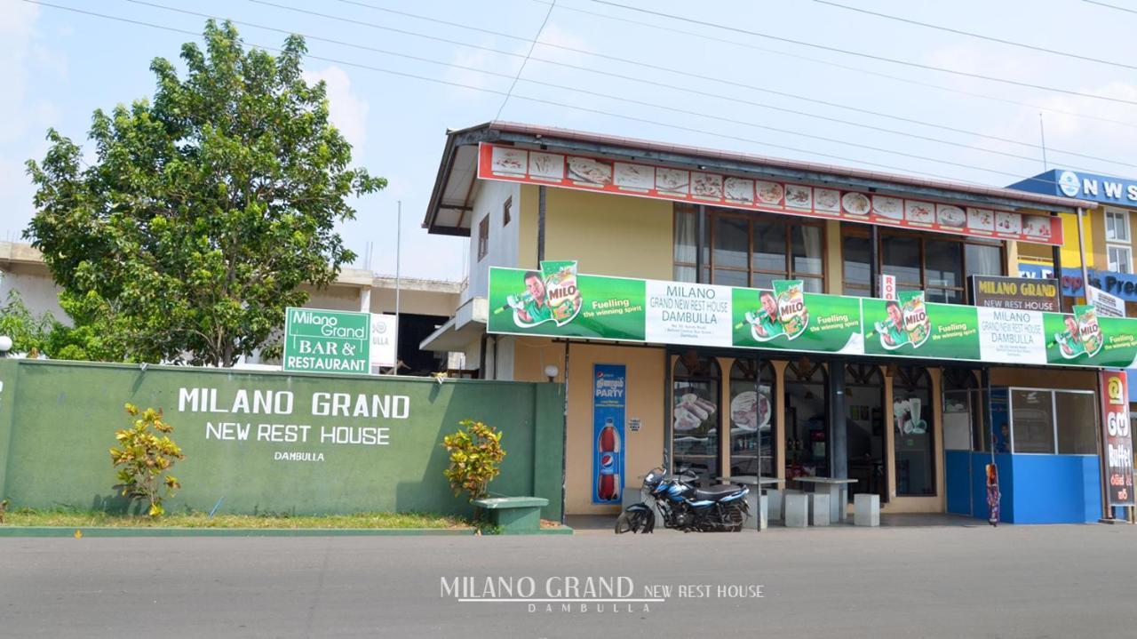 Hotel Milano Grand à Dambulla Extérieur photo